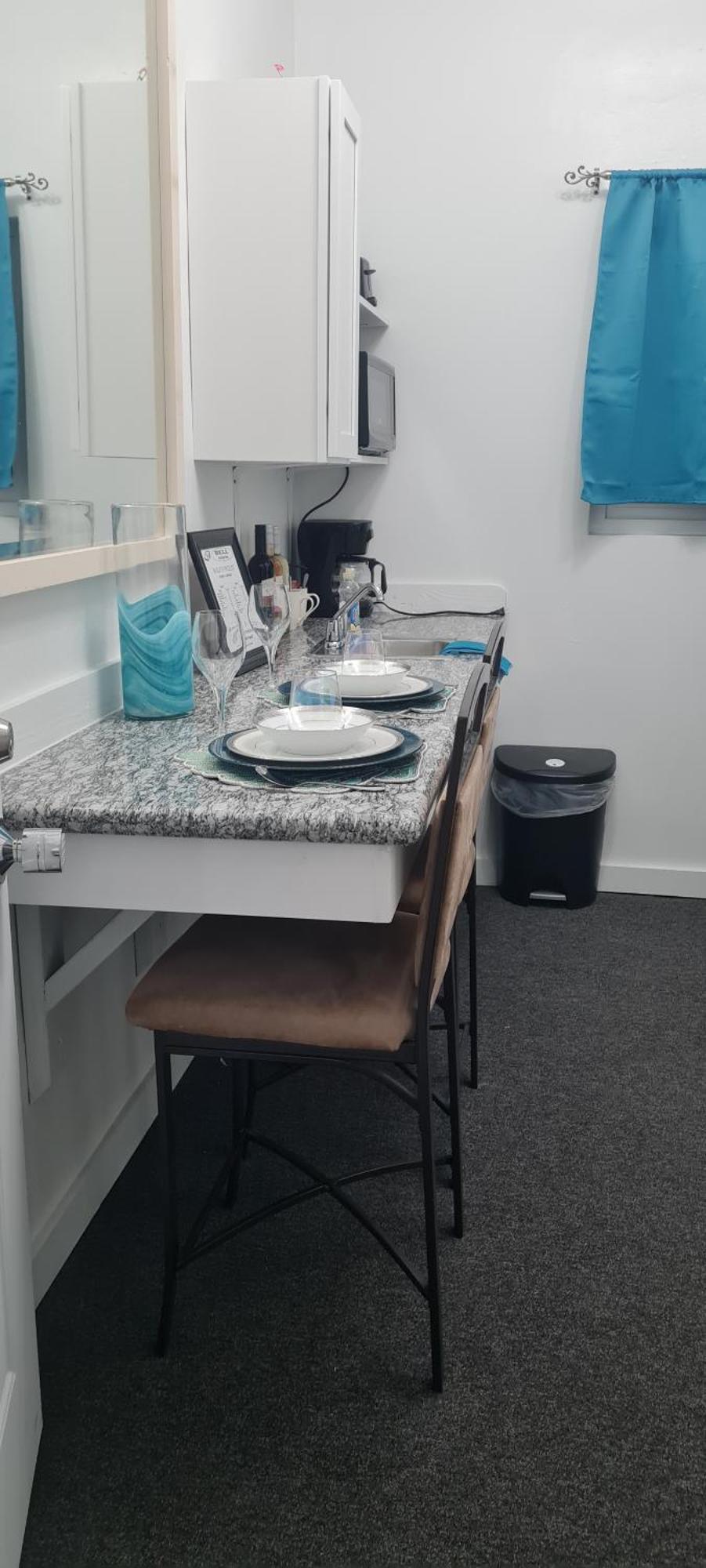 Apartment Bell At The Airport Adults Only - Free Airport Transportation *