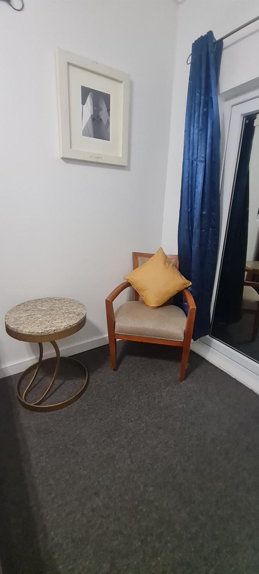 Bell At The Airport Adults Only - Free Airport Transportation Appartement *
