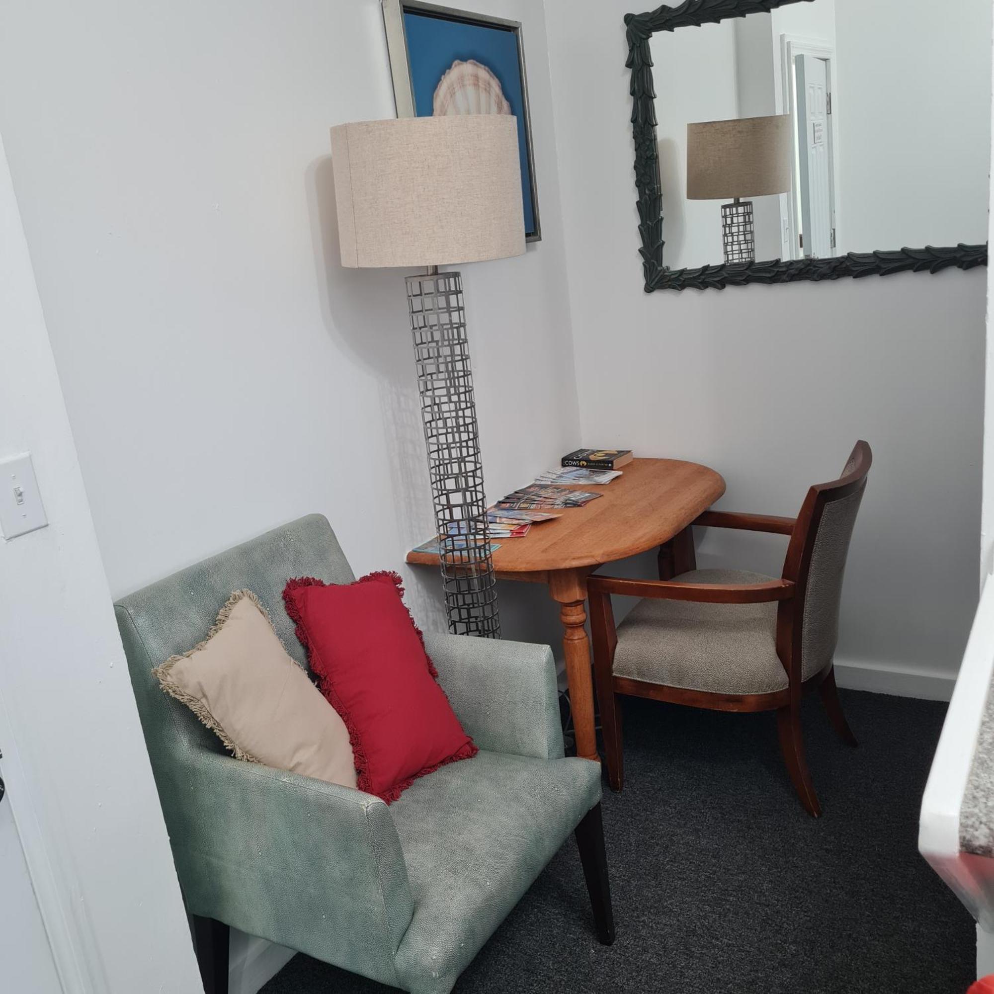 Apartment Bell At The Airport Adults Only - Free Airport Transportation *