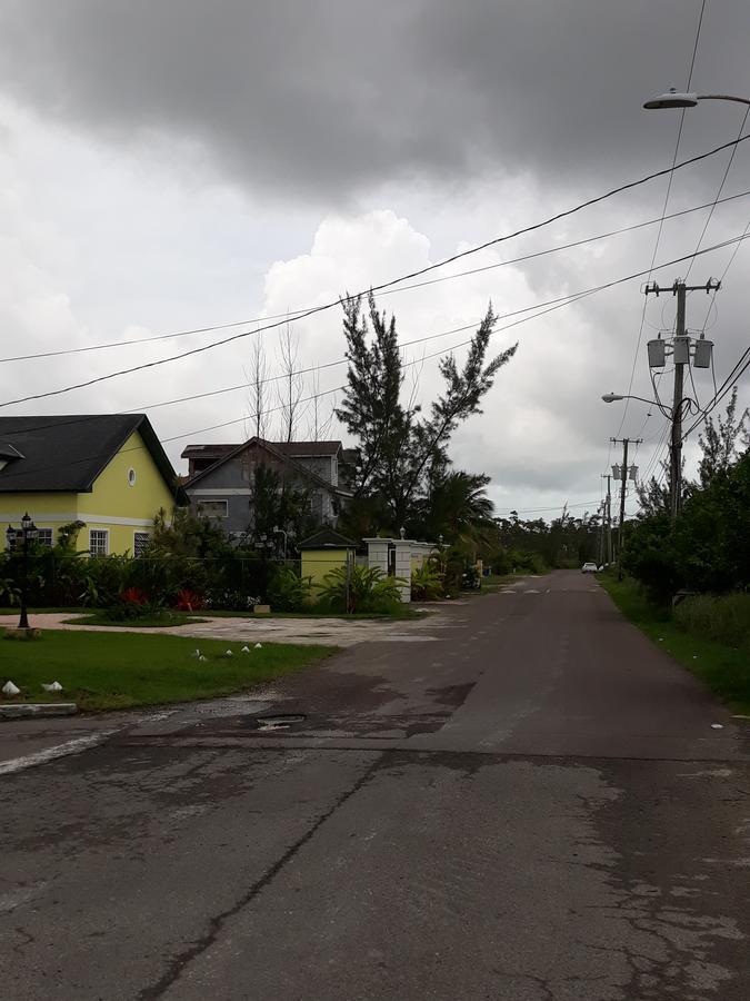 Apartment Bell At The Airport Adults Only - Free Airport Transportation Nassau