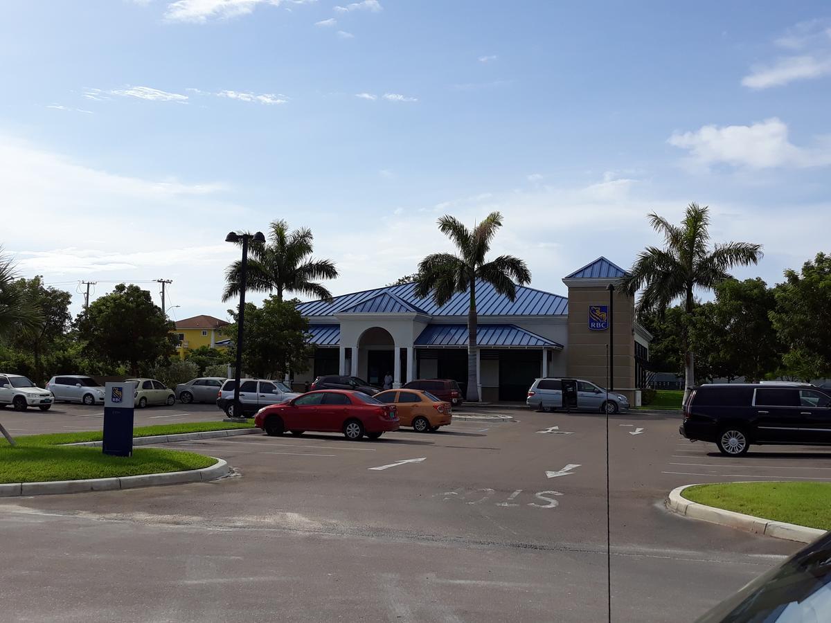 Apartment Bell At The Airport Adults Only - Free Airport Transportation