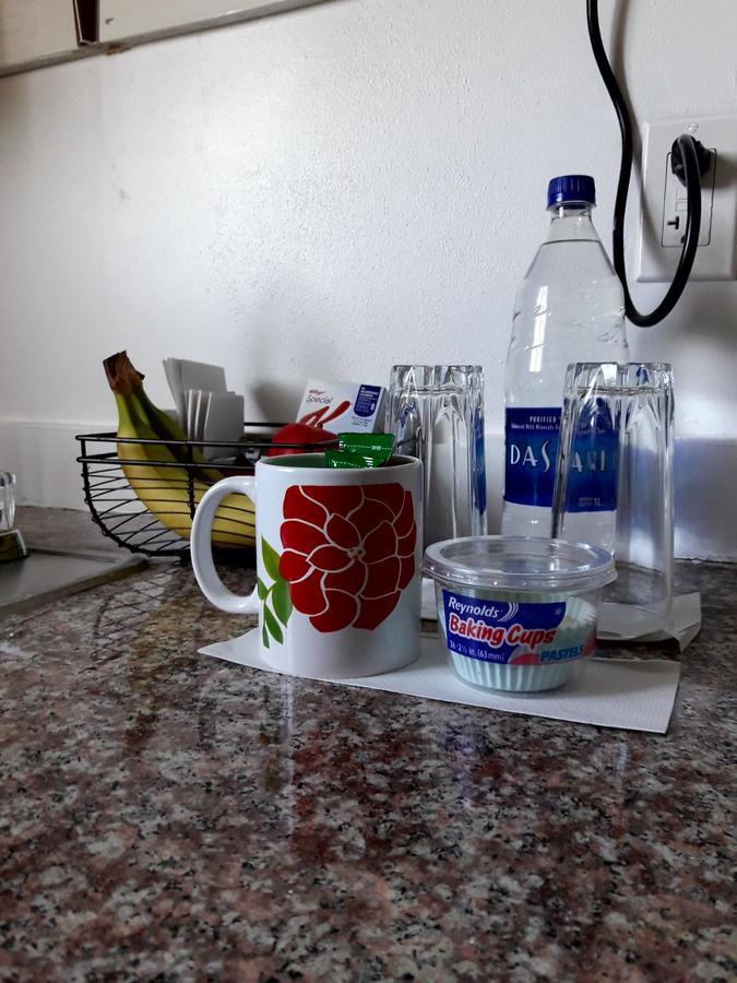 Bell At The Airport Adults Only - Free Airport Transportation Appartement *